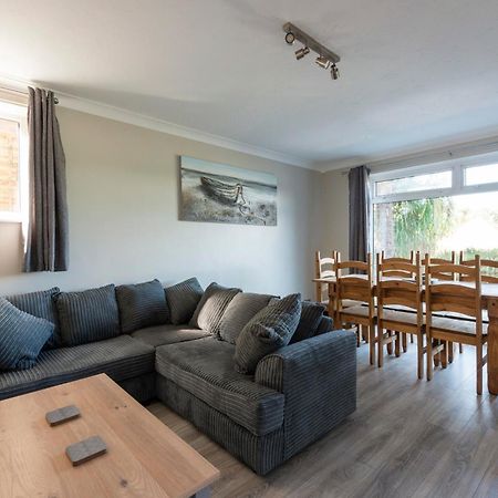 5 Bedroom Detached Beach House プール エクステリア 写真