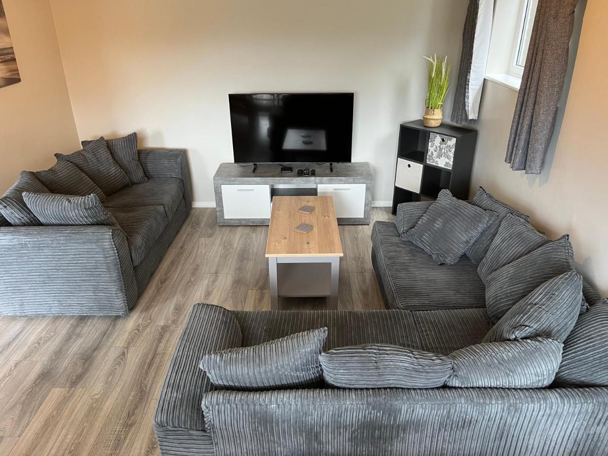 5 Bedroom Detached Beach House プール エクステリア 写真