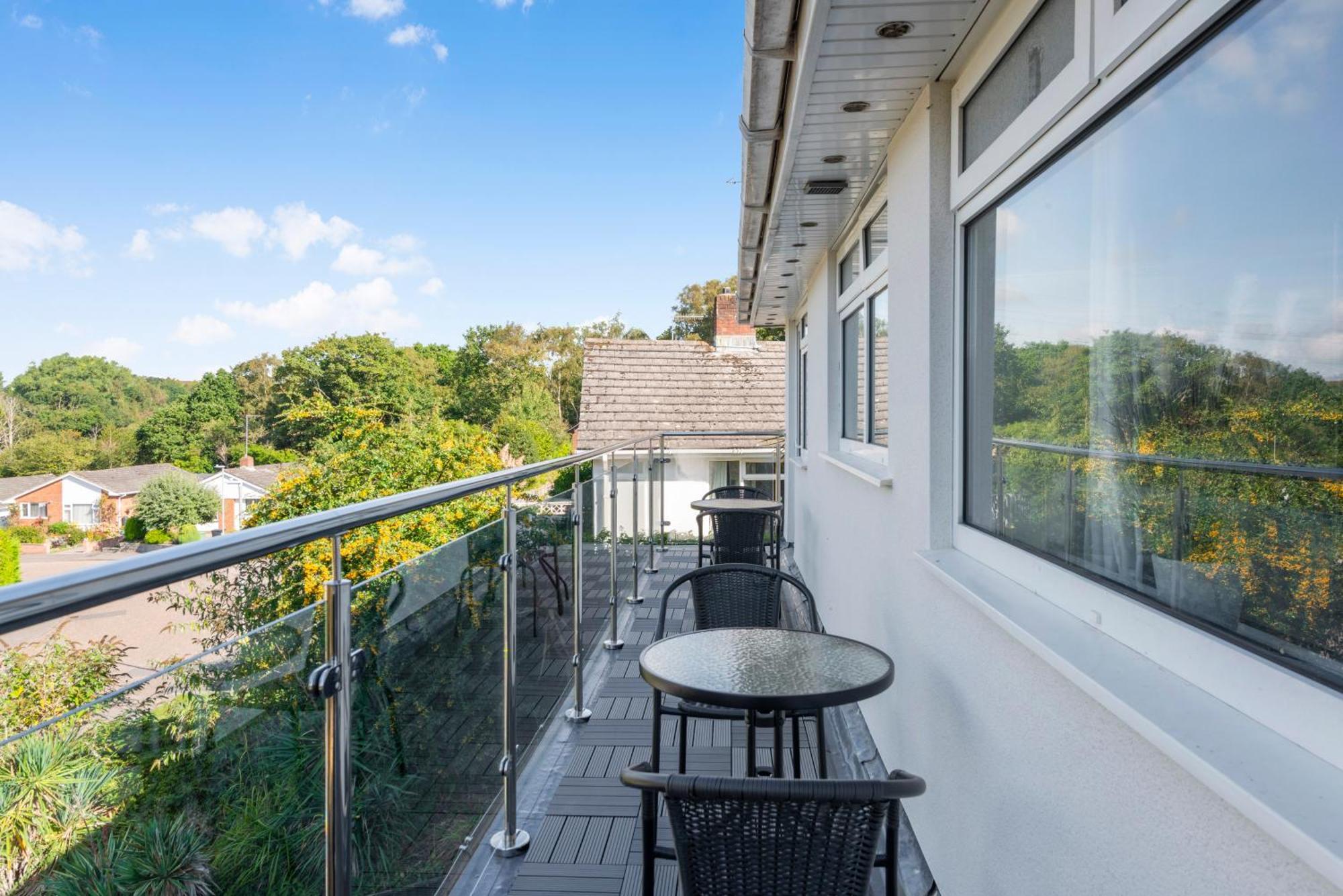 5 Bedroom Detached Beach House プール エクステリア 写真